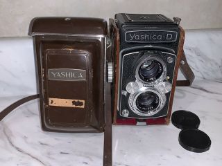 Yashica - D Vintage Tlr Camera With Leather Case -