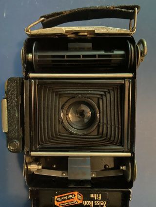 Zeiss Ikon Ikonta A early camera with 70mm f/3.  5 Tessar lens 3