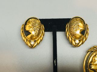 Vintage 1994 Coreen Simpson For Avon Gold Tone Cameo Earrings Brooch SET 2