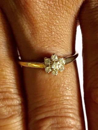 Vintage 10k Solid Yellow Gold Size 7 Round Cubic Zirconium Flower Cluster Ring
