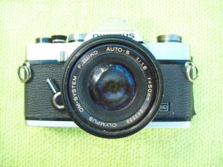 Olympus Om - 1 Chrome 35mm Film Slr Camera,  Zuiko 50mm F/1.  8 Lens