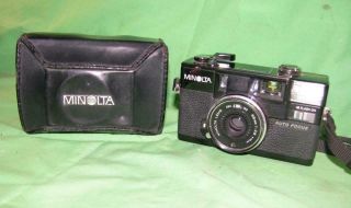 Minolta Hi - Matic Af2 Rangefinder Camera - Minolta 38mm 1:2.  8 Lens - Leather Case