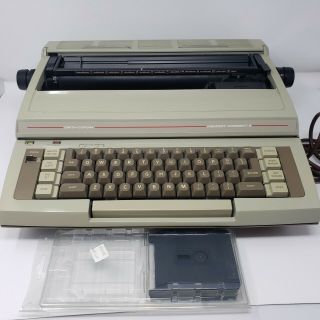 Vintage Smith Corona Memory Correct Ii Electric Typewriter W/ Spare Ribbon