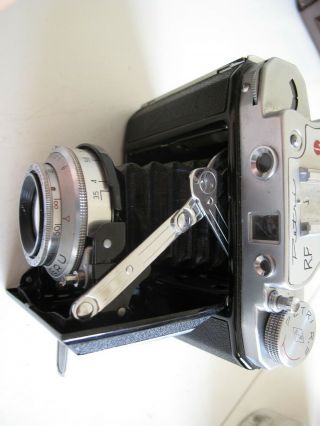 Kuribayashi Petri RF Folder 6x4.  5 Rangefinder Camera 120 film - Orikon 7.  5cm lens 3