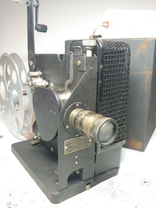 Kodak 16mm Movie Projector Kodascope C 1927 With Metal Case 2