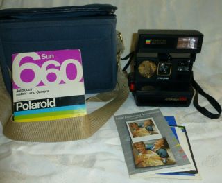 Vintage Polaroid Sun 660 Autofocus Instant 600 Flash Strap Case Camera