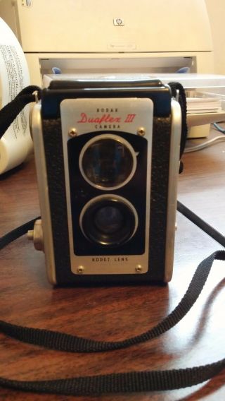 Vintage Kodak Duaflex III Camera Kodet Lens with strap 2
