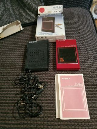Vintage Sony Icf - S11w Portable Fm/am Receiver Radio Box/case Japan Walkman