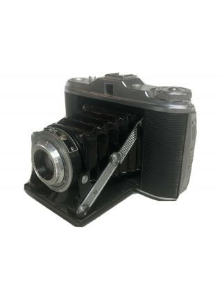Vintage AGFA Isolette I Folding Camera 1:4.  5 8/5 - Germany 2