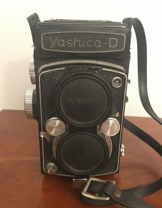 Yashica D Twin Lens Reflex 120 Medium Format