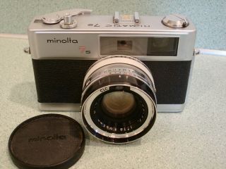 Vintage Minolta 7s Rangefinder Camera Sharp 6 Element Rokkor 45mm F1.  8 Lens