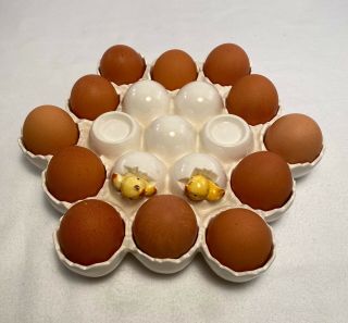 Vtg Enesco Porcelain Egg Holder Easter Holiday Chicken Ceramic Plate Baby Chick 2