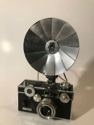 Vintage Argus C3 35mm Camera With F/3.  5 50mm Lens & Honeywell Tilt - A - Mite Flash