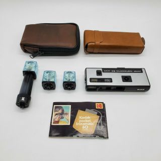 Vintage Kodak Pocket Instamatic 60 Camera With 2 Cases & 3 Ge Flash Magicubes