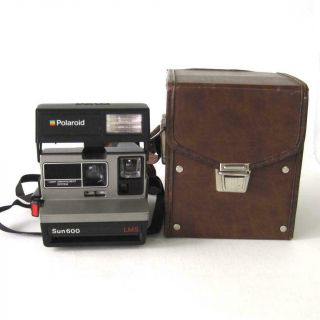Vintage Polaroid Sun 600 Lms Camera With Built In Flash Neck Strap Case