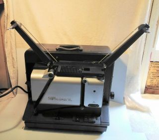 Singer Instaload Xl 16mm Projector With Sound
