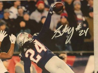 Stephon Gilmore Autographed 8x10 Photo With G/a - Dpoy England Patriots