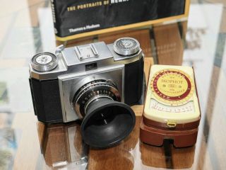 Zeiss Ikon Contina 1a Camera With Novar 45mm F3.  5 Lens And Zeiss Ikophot Meter