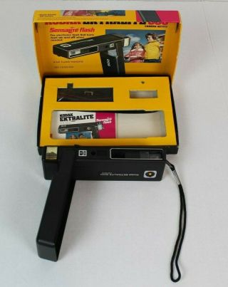 Kodak Extralite 500 Vintage Camera With Electronic Flash Aj50r (y)