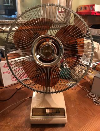 Vintage Galaxy 12 " 3 - Speed Oscillating Fan Cream &brown 12 - 1 K1 - Cr Table