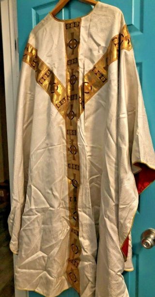 Gorgeous Vintage Catholic Priests Ivory Brocade Gold & Red Chasuble