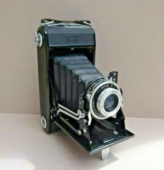 Vintage Zeiss Ikon Novar - Anastigmat 1:6,  3f Folding Bellows Camera Leather Case