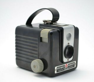 Eastman Kodak Brownie Vintage Hawkeye Box Camera Flash Model 620 Film