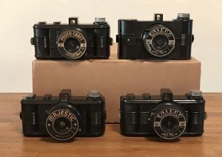 4 Vintage Miniature Bakelite Cameras U.  S.  A - Work