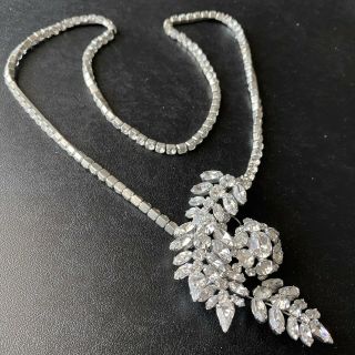 Signed Marvella Vintage Crystal Rhinestone Flower Wedding Chic Boho Necklace 334