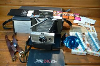 Vintage Polaroid 240 Land Camera W/ Flash,  Bulbs,  Case Kit