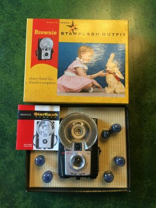 Vintage Kodak Brownie Starflash Flash Outfit Camera W/ Box No.  24t Black - 2929