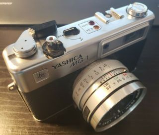 Yashica Mg - 1 Rangefinder 35mm Film Camera With 45mm F/2.  8 Lens