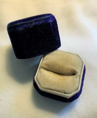 Antique Vintage Cobalt Blue Velvet Display Jewelry Box Case Ring