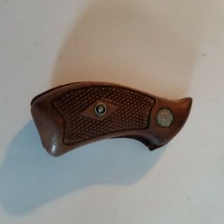 Vintage Smith & Wesson J Frame Round Butt Wood Grips 2