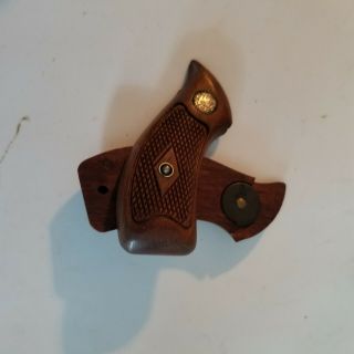 Vintage Smith & Wesson J Frame Round Butt Wood Grips 3