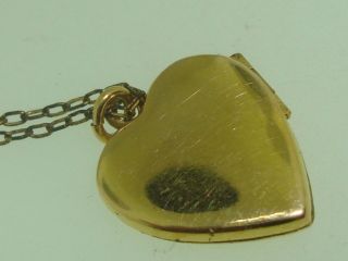 ADORABLE VINTAGE 1950 ' S H.  F.  BARROWS GOLD FILLED CHILD ' S HEART LOCKET NECKLACE 3