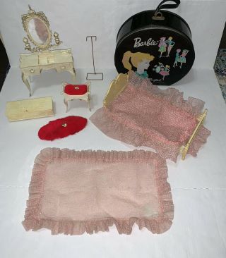 Vtg Case 1964 Mattel Susy Goose Barbie Mirrored Vanity Canopy Bed Bedding Rug