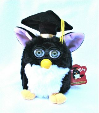 Vintage 1999 Furby Special Limited Edition Graduation Model 70 - 886 Tags Attached