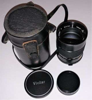 Vivitar 135mm F/2.  8 Auto Telephoto Lens With Lens Caps And Case - O/om Mount