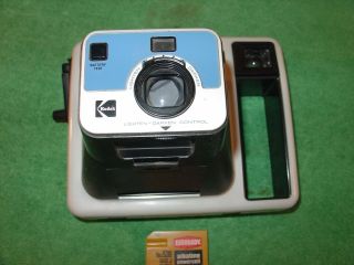 VINTAGE KODAK the HANDLE INSTANT CAMERA WITH CARRY CASE 3