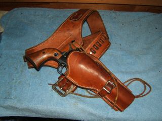 Vintage Western Rig For.  22 Caliber Ruger,  S&w,  Colt,  Heritage Arms Revolver