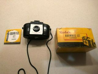Kodak Brownie 127 Camera Vintage 1952 - 1955 Single 127 Roll Film Made In The Uk