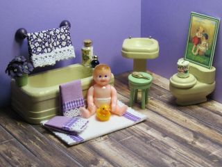Strombecker Bathroom Set W/ Baby,  Vintage Wooden Dollhouse Furniture 1:16