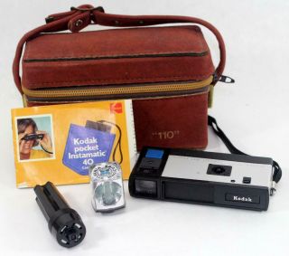 Vintage Kodak Pocket Instamatic 40 Camera With Carry Case