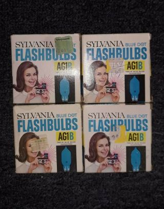 42 Vintage Sylvania Blue Dot Flashbulbs Ag1b With Boxes