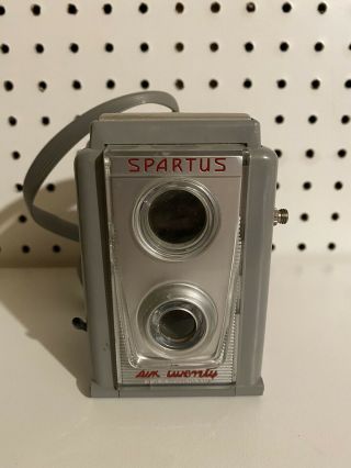 Vintage 1950’s Spartus Six Twenty Camera w/ bulbs and accessory 2