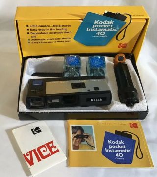 Vintage Kodak Pocket Instamatic 40 Camera Outfit W/ Box Flash Usa