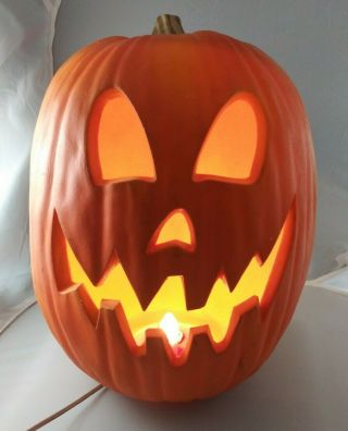 Vintage 1995 Halloween Light Up Pumpkin Jack O Lantern Trendmasters 15 Inches