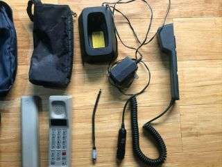 Vintage Motorola Brick Cell Phone with Accessories 3