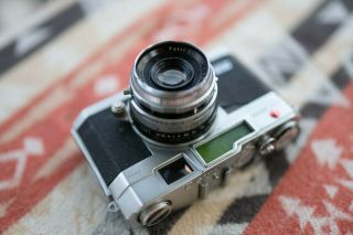 Petri 2.  8 35mm Rangefinder Camera,  F/2.  8 45mm Lens